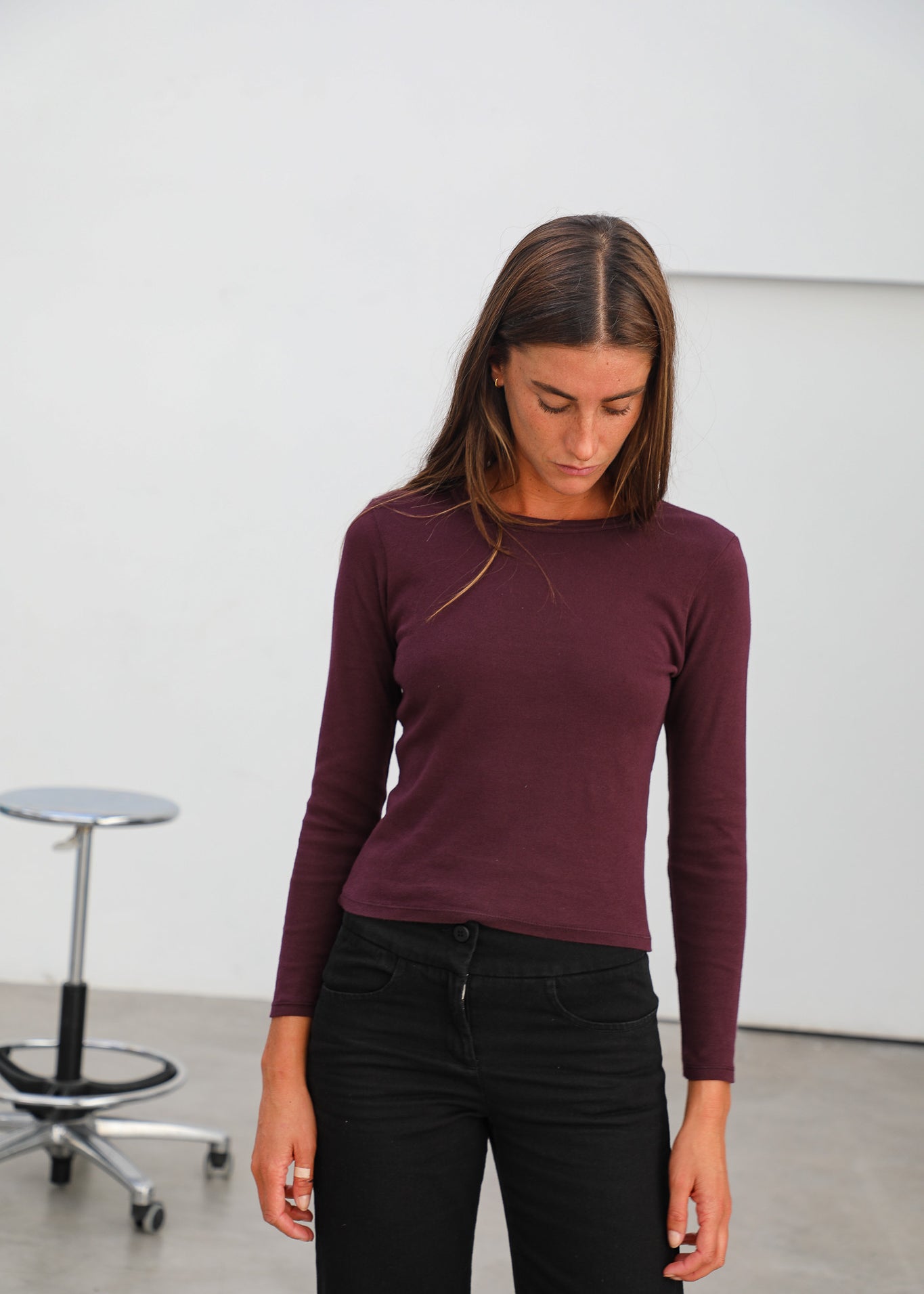 Back Hole Long T-Shirt Burgundy