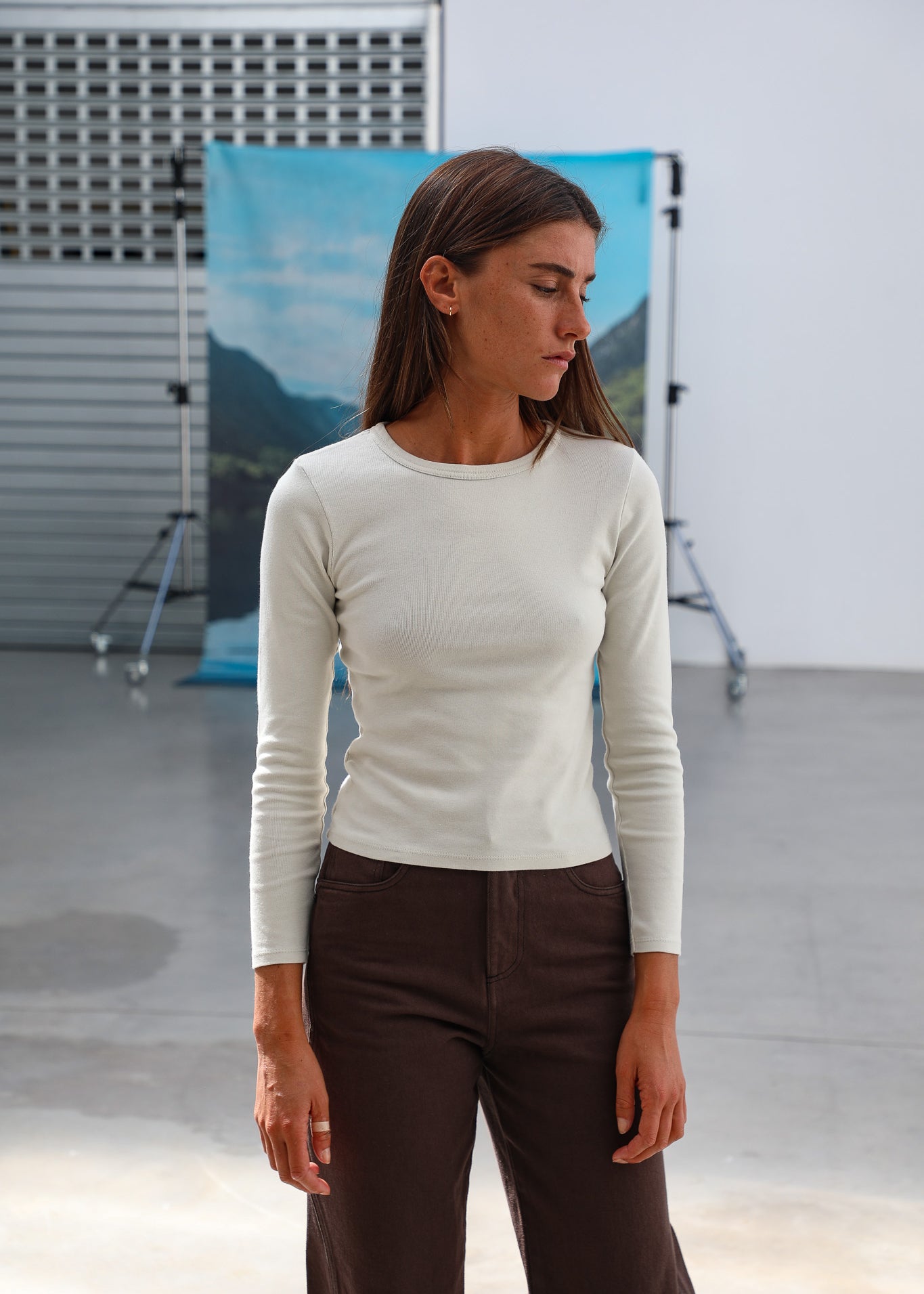 Back Hole Long T-Shirt White