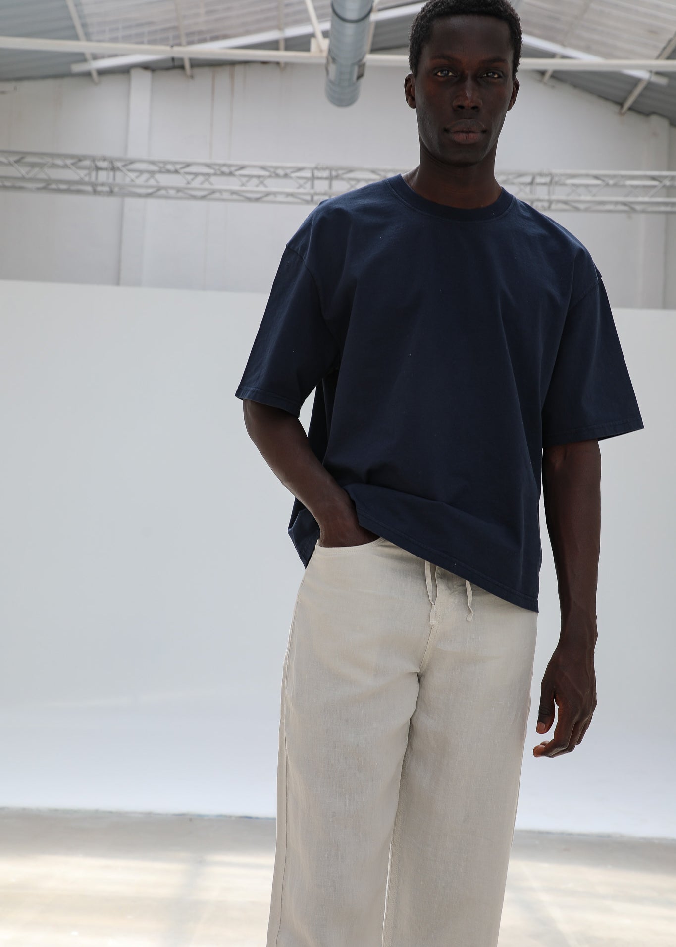 Short Modern Trendy T-Shirt Navy