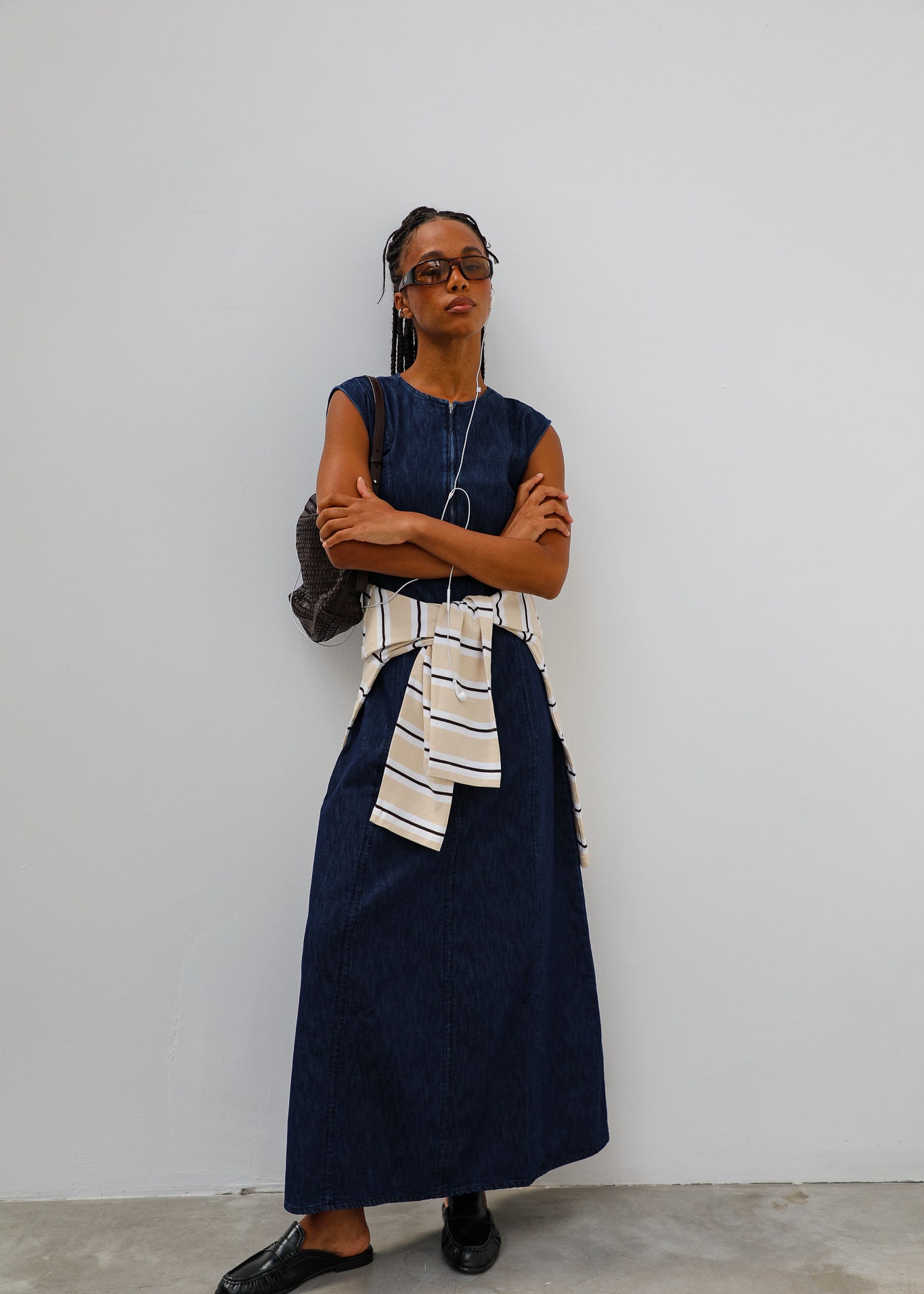 vestido de mujer largo denim con doble cremallera.