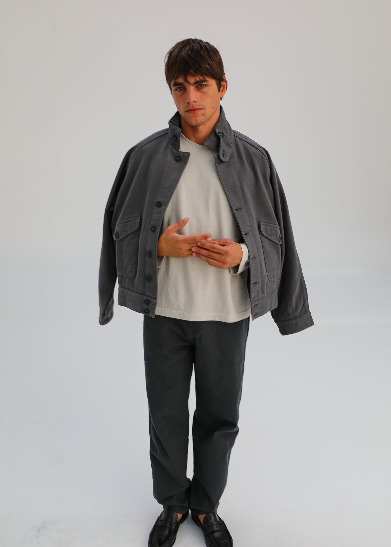 total look petrol gris hombre.