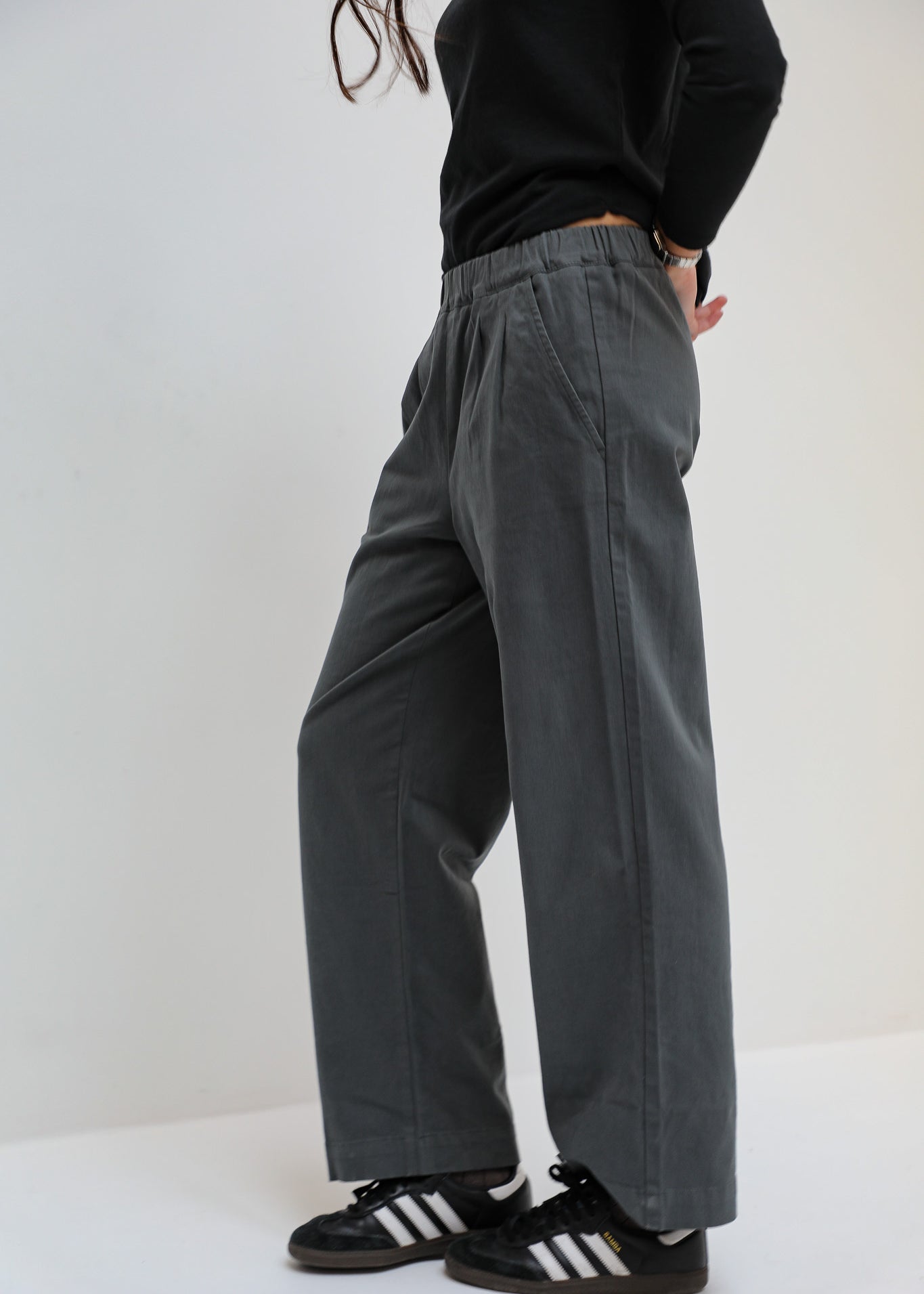 Elastic Pants Dark Grey