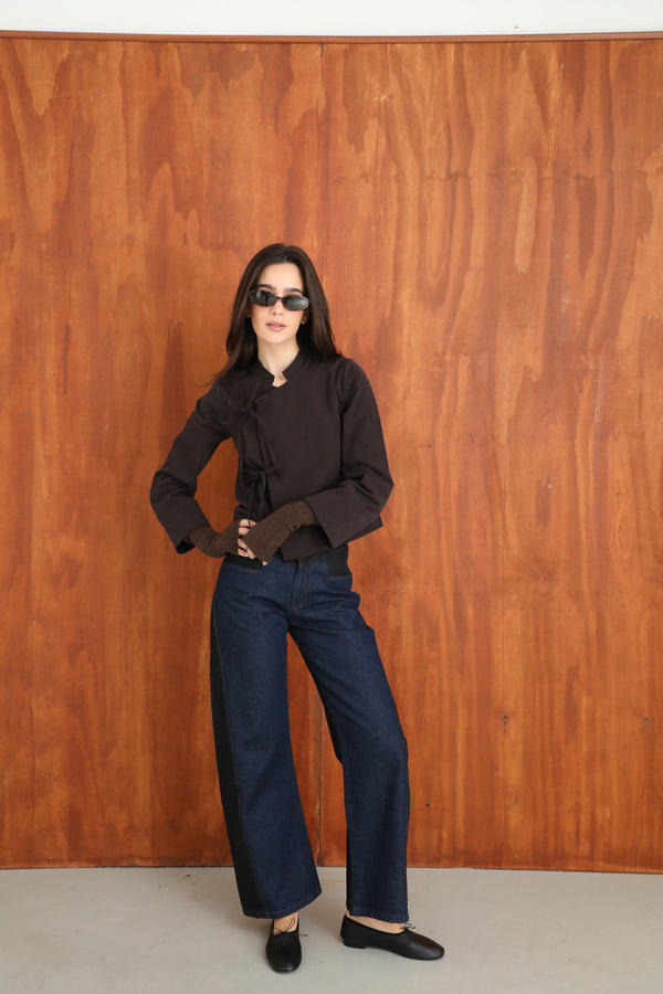 FILE 02. LOOK 04.