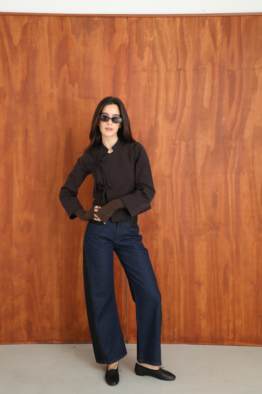 FILE 02. LOOK 04.