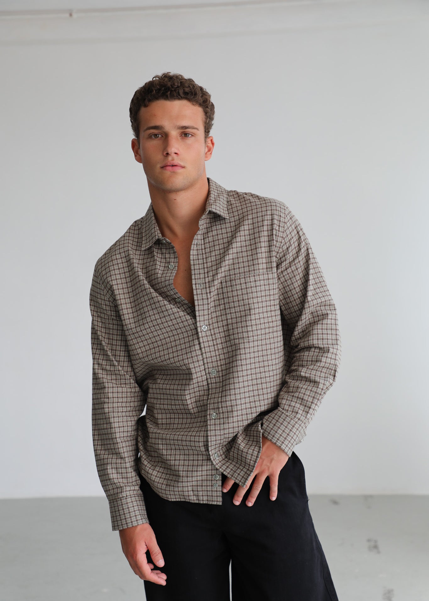 FILE 02. LOOK 4. MEN.