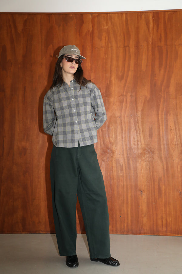 FILE 02. LOOK 08.