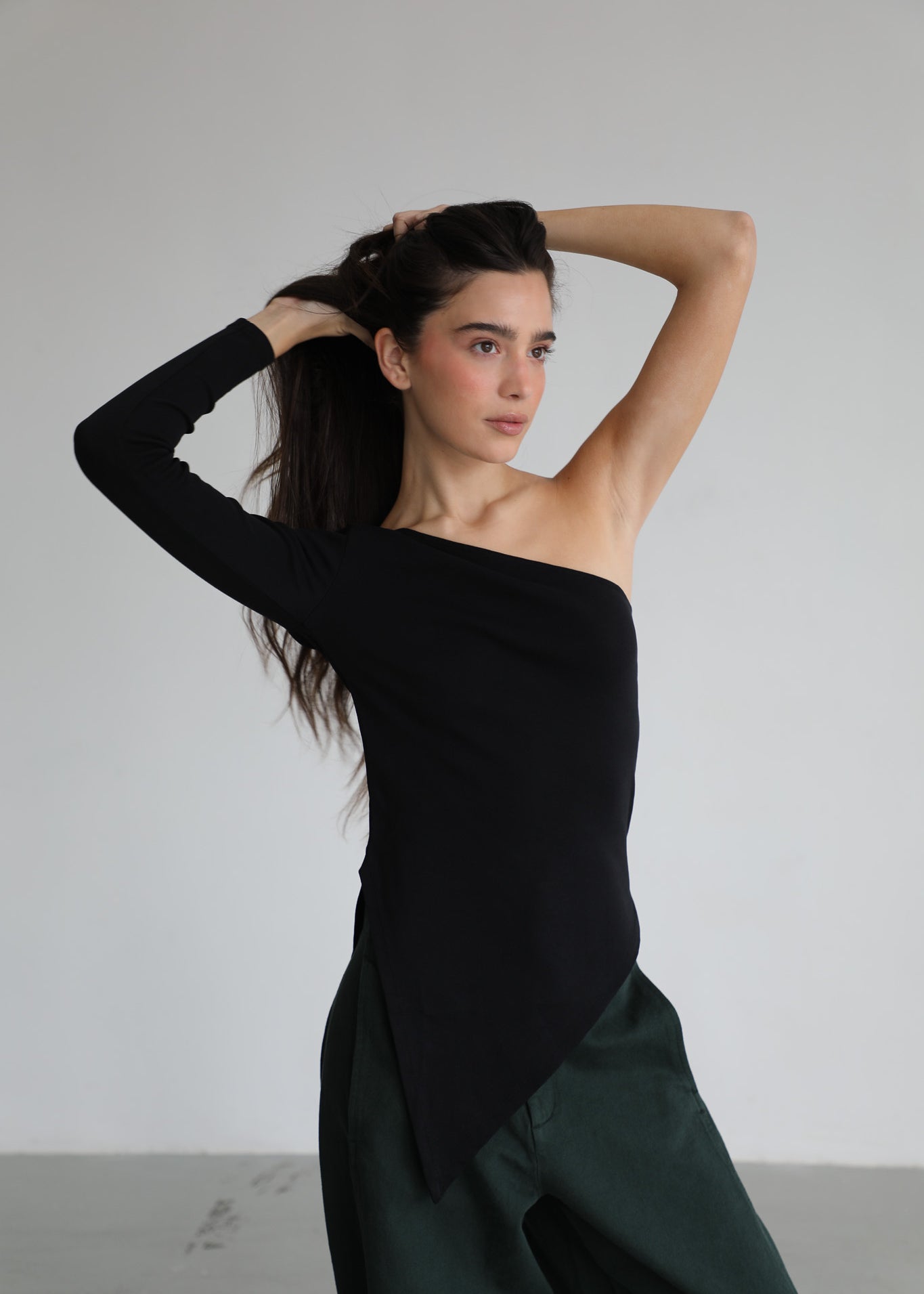 FILE 02. LOOK 06.