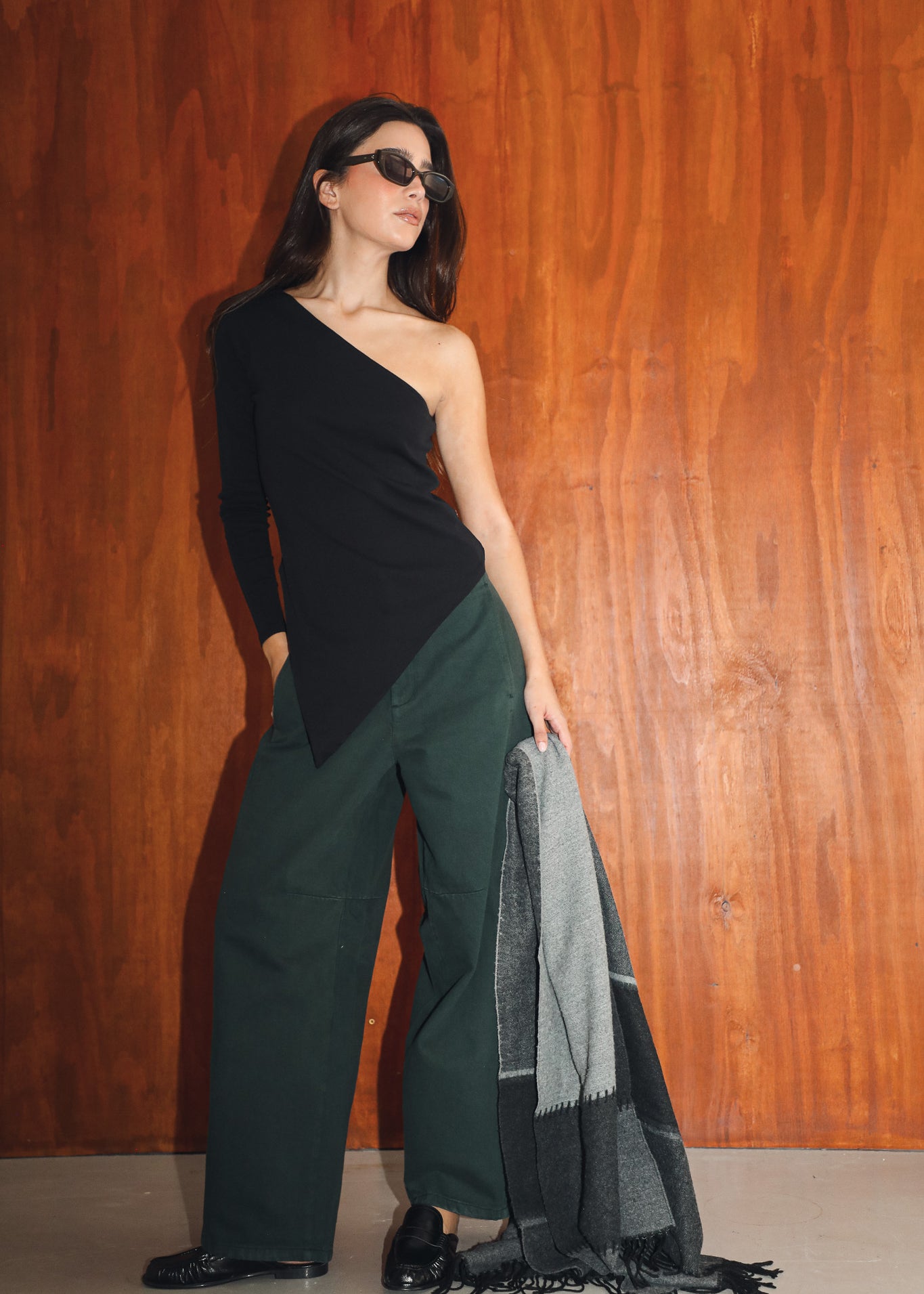 Asymmetric Top Black