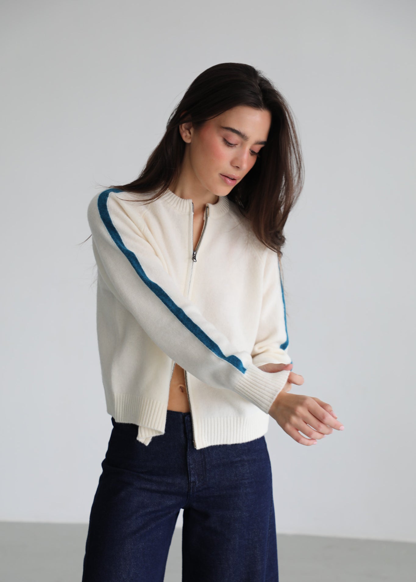 Zip Knit Sweater Lines Natural & Blue
