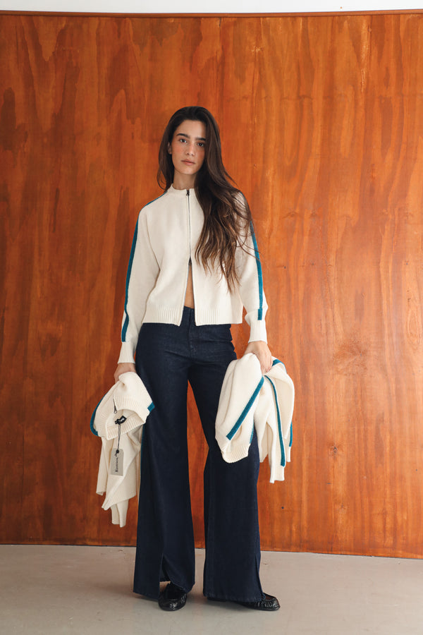 FILE 02. LOOK 1.