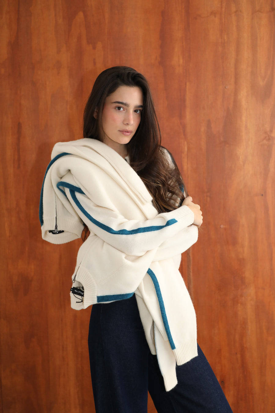 FILE 02. LOOK 1.