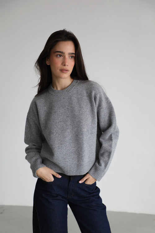 Round Knit Sweater Grey