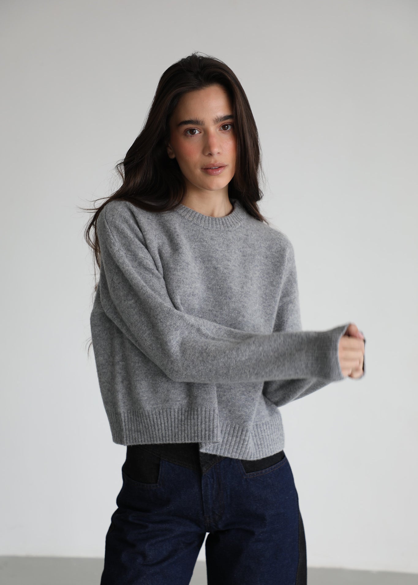 Round Knit Sweater Grey