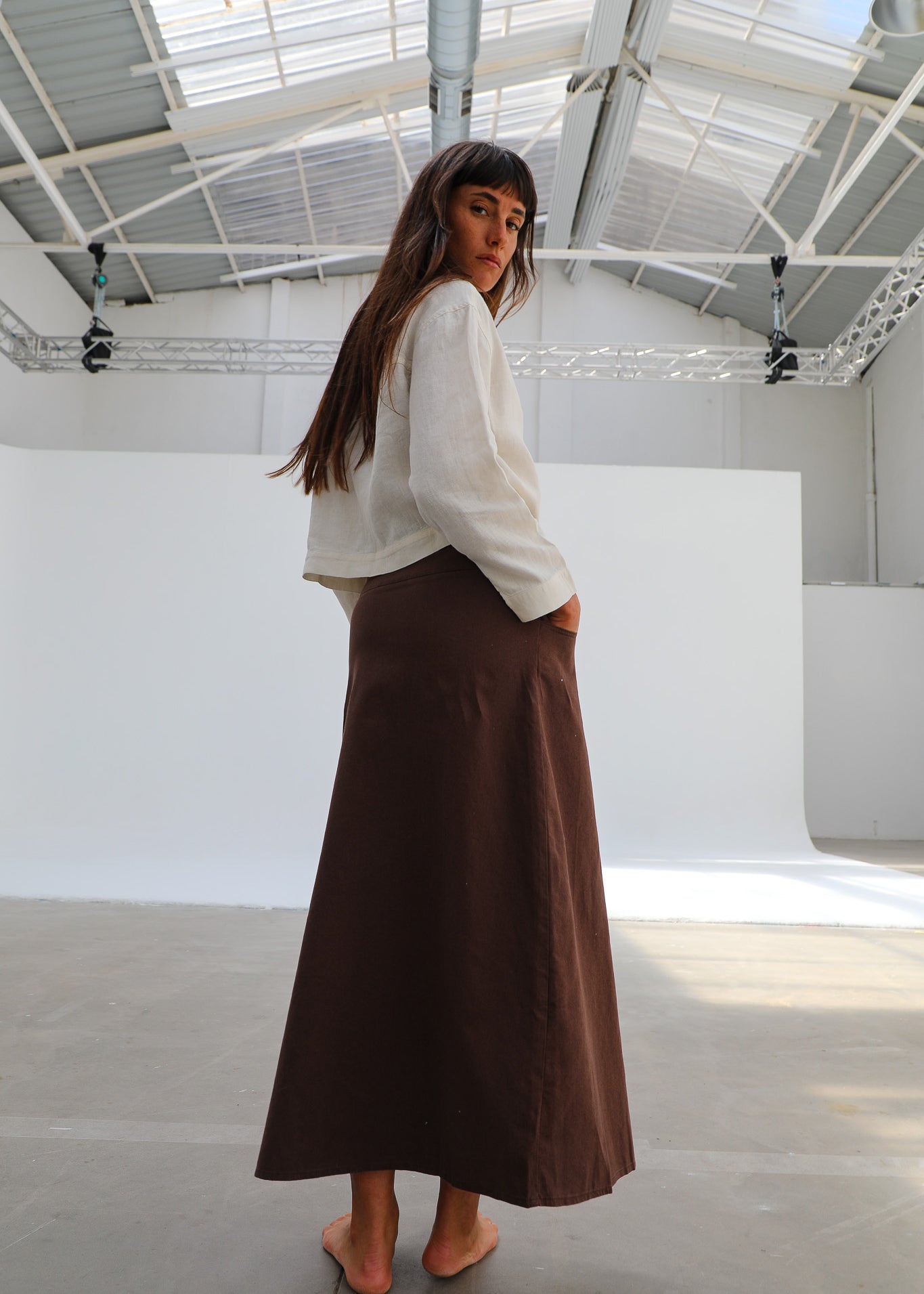 Buttons Long Linen Skirt Brown