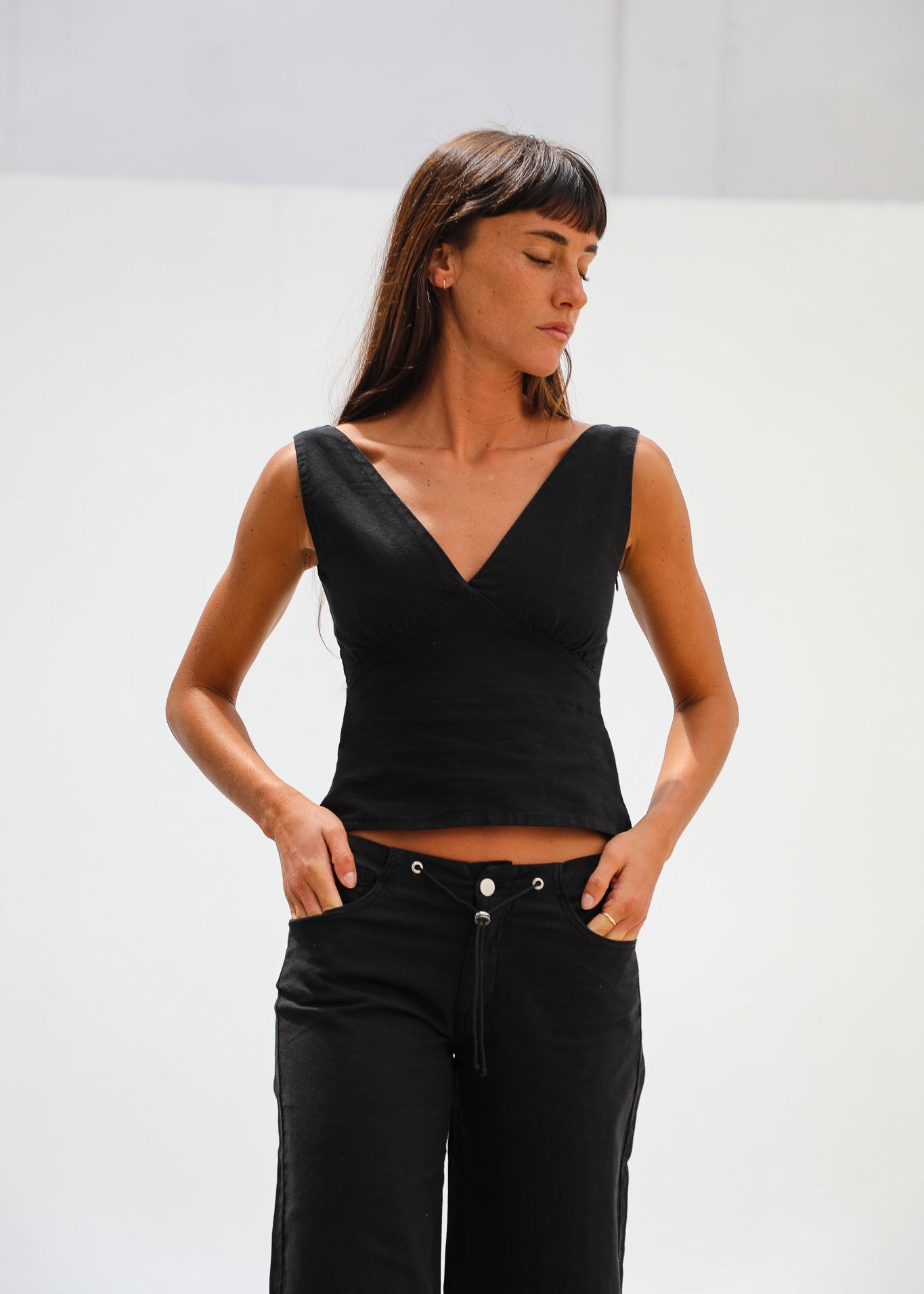 Linen Low Waist Elastic Detail Pants Black