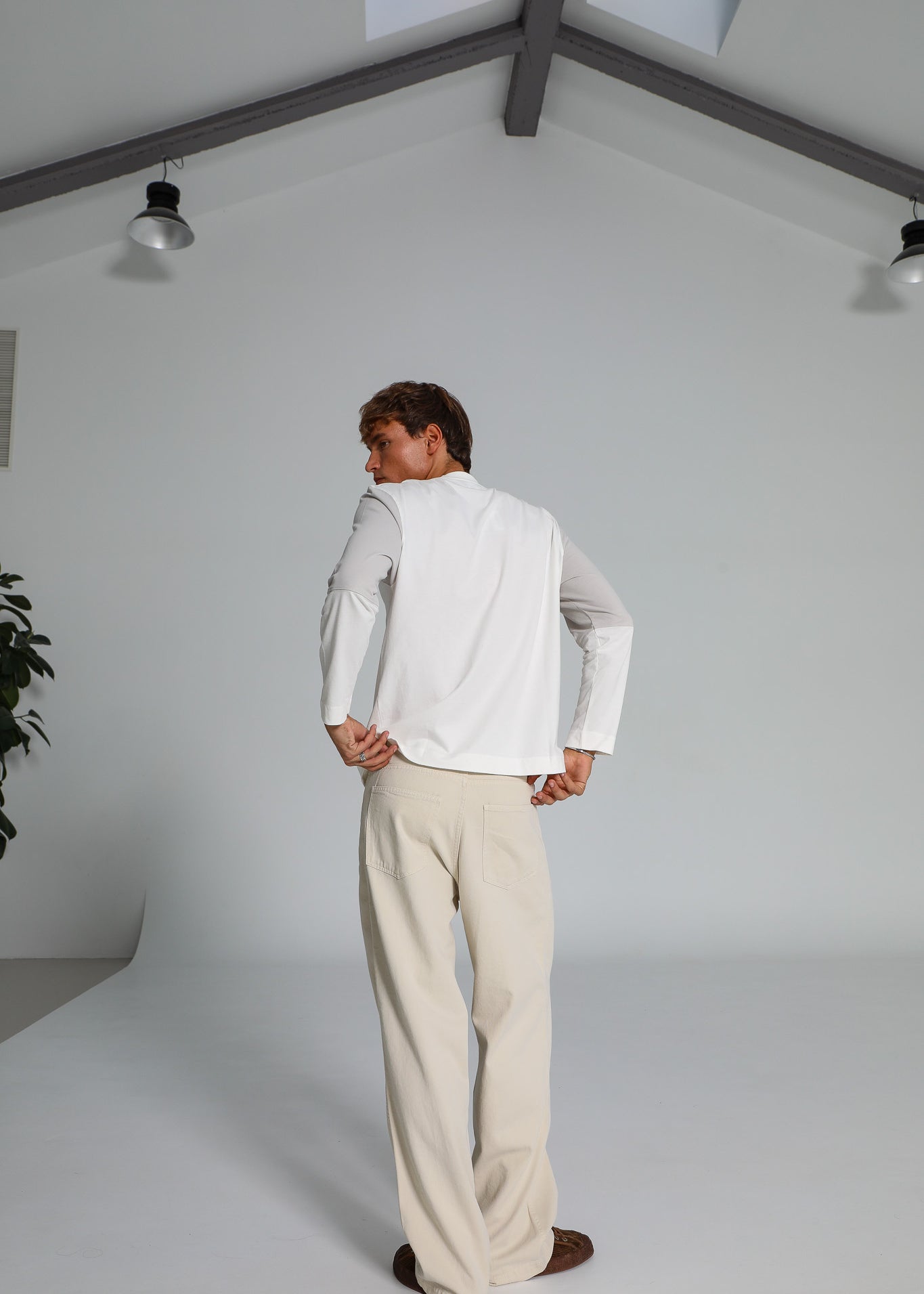 Trendy Contrast T-Shirt White & Grey