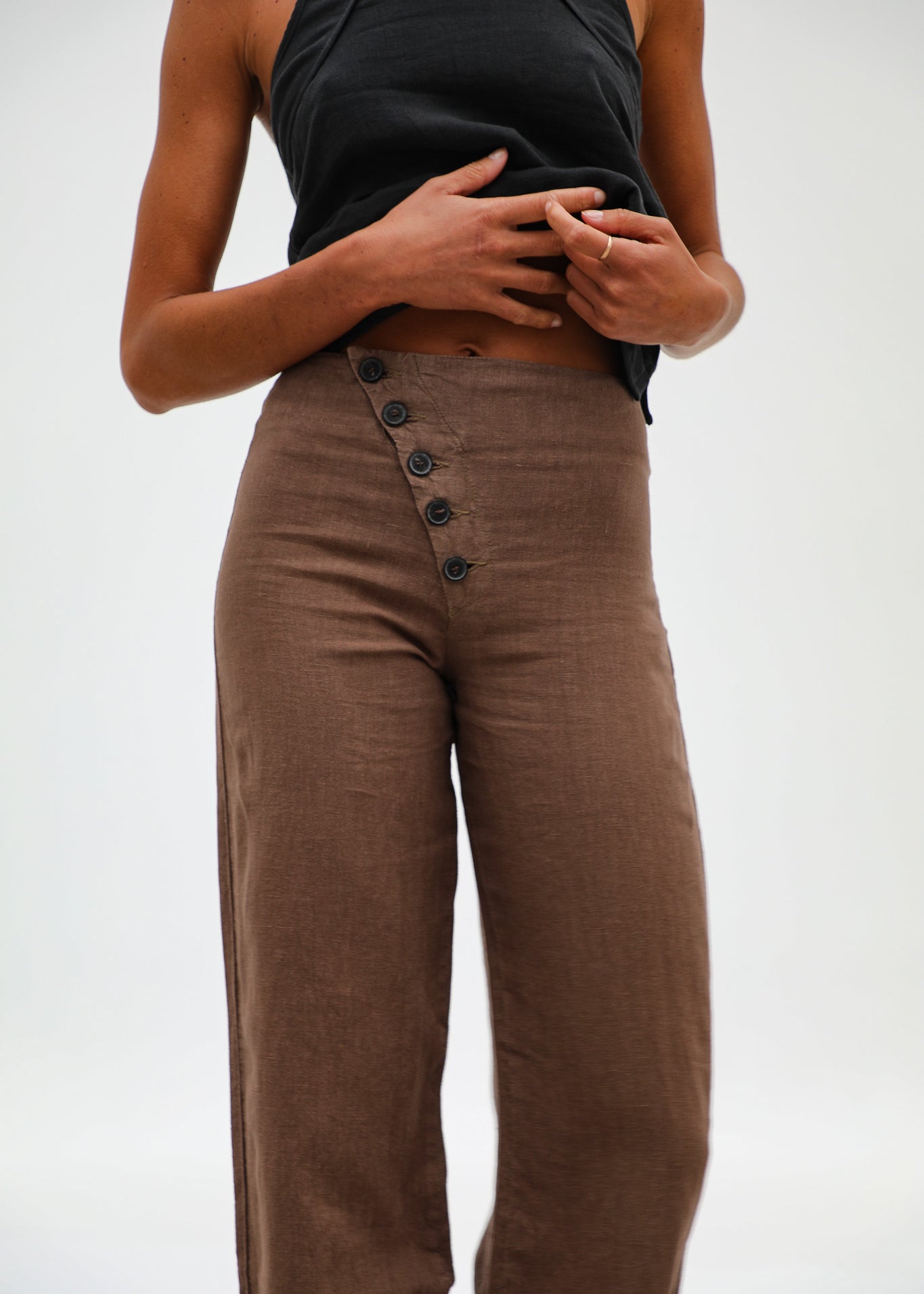 Linen Crossed Buttons Pants Brown