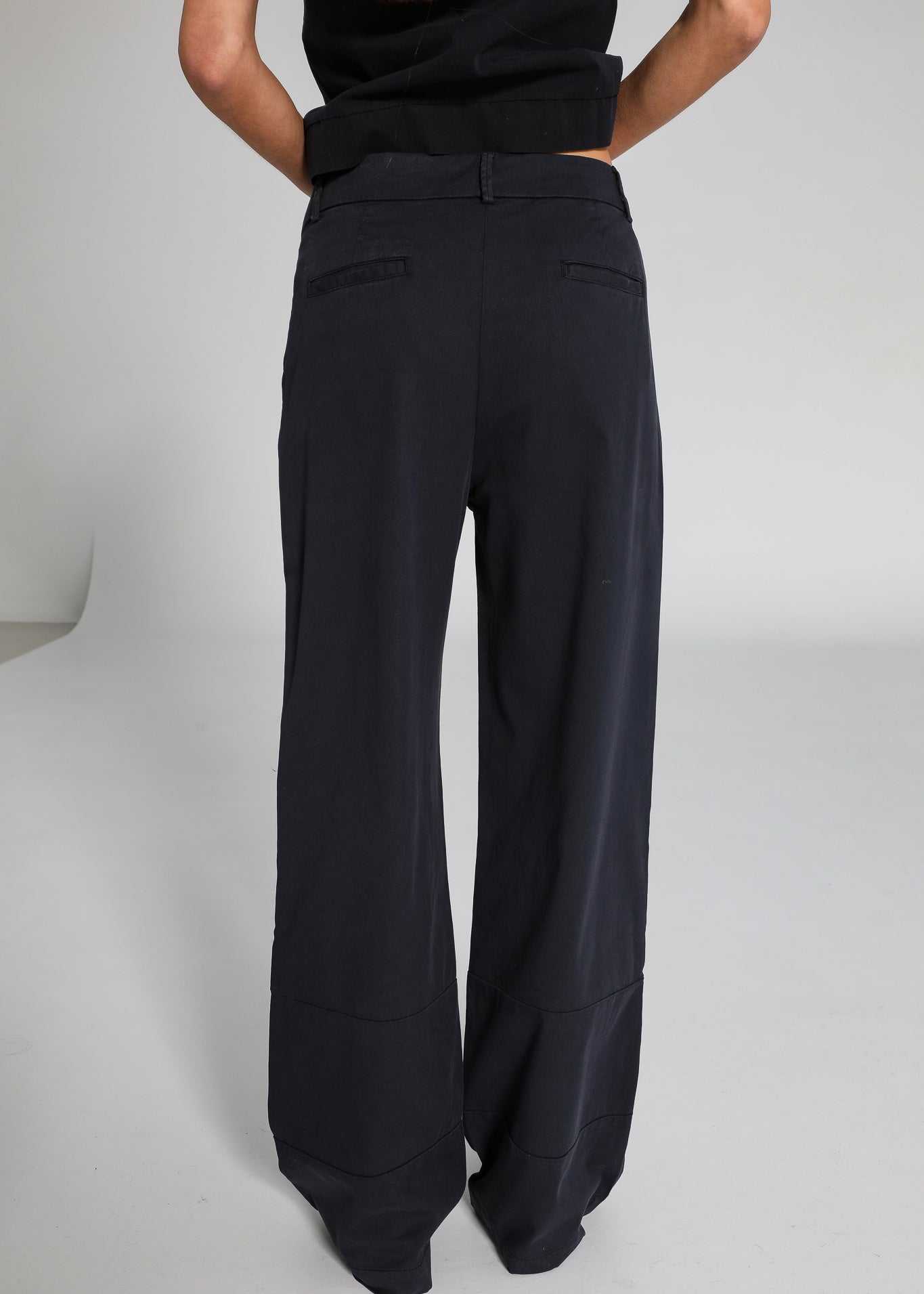 Tencel Pleated Pants Dark Navy
