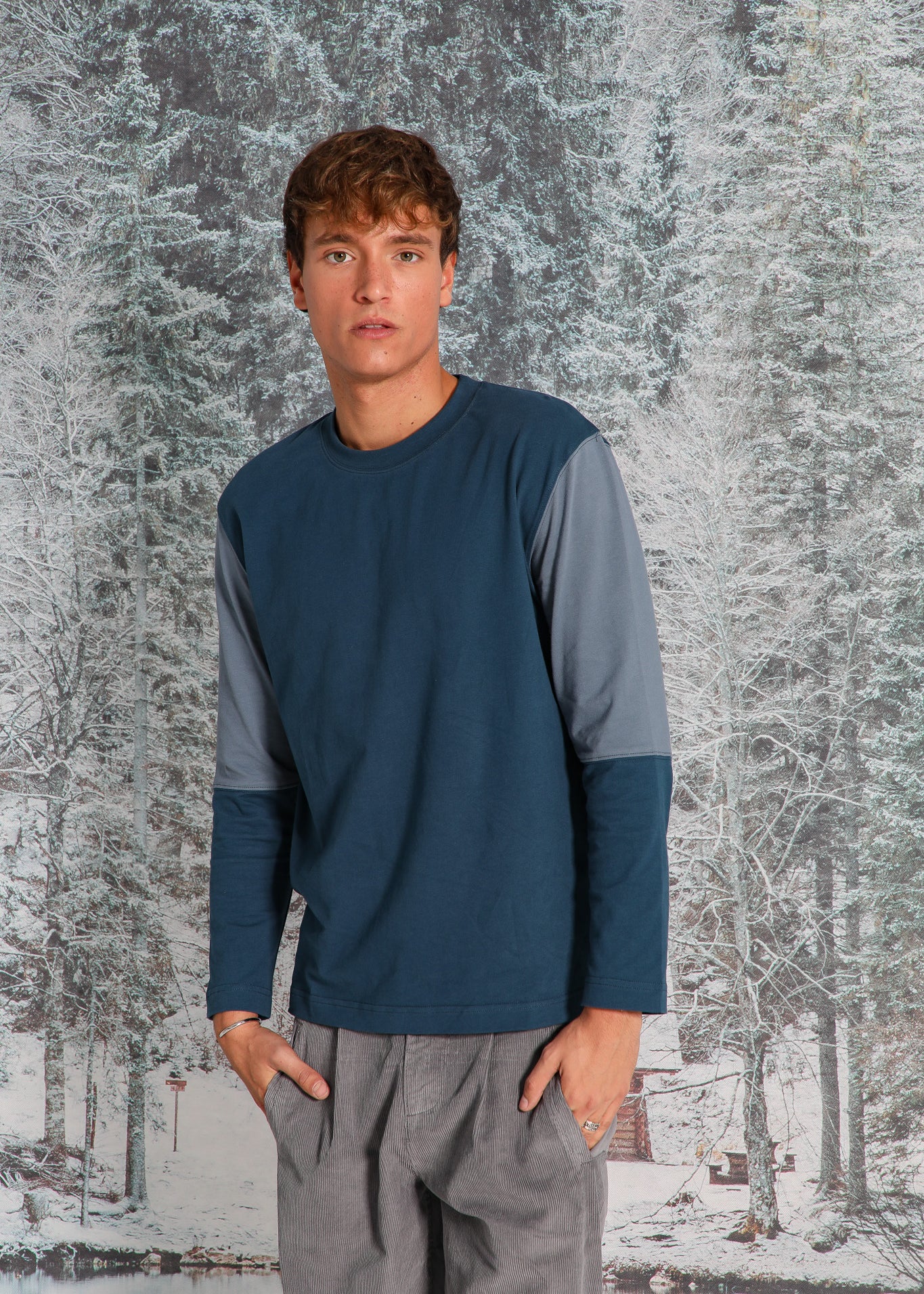 Trendy Contrast T-Shirt Blue