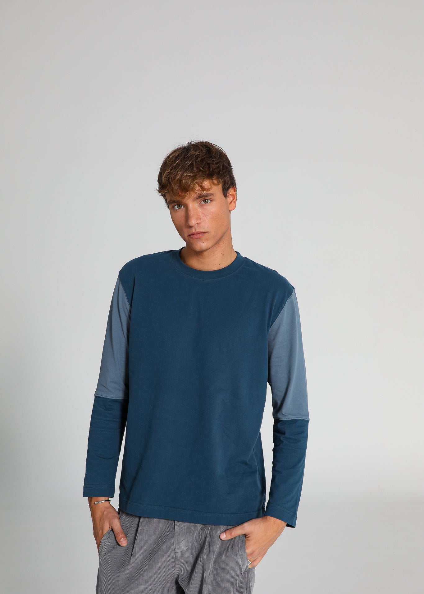 Trendy Contrast T-Shirt Blue