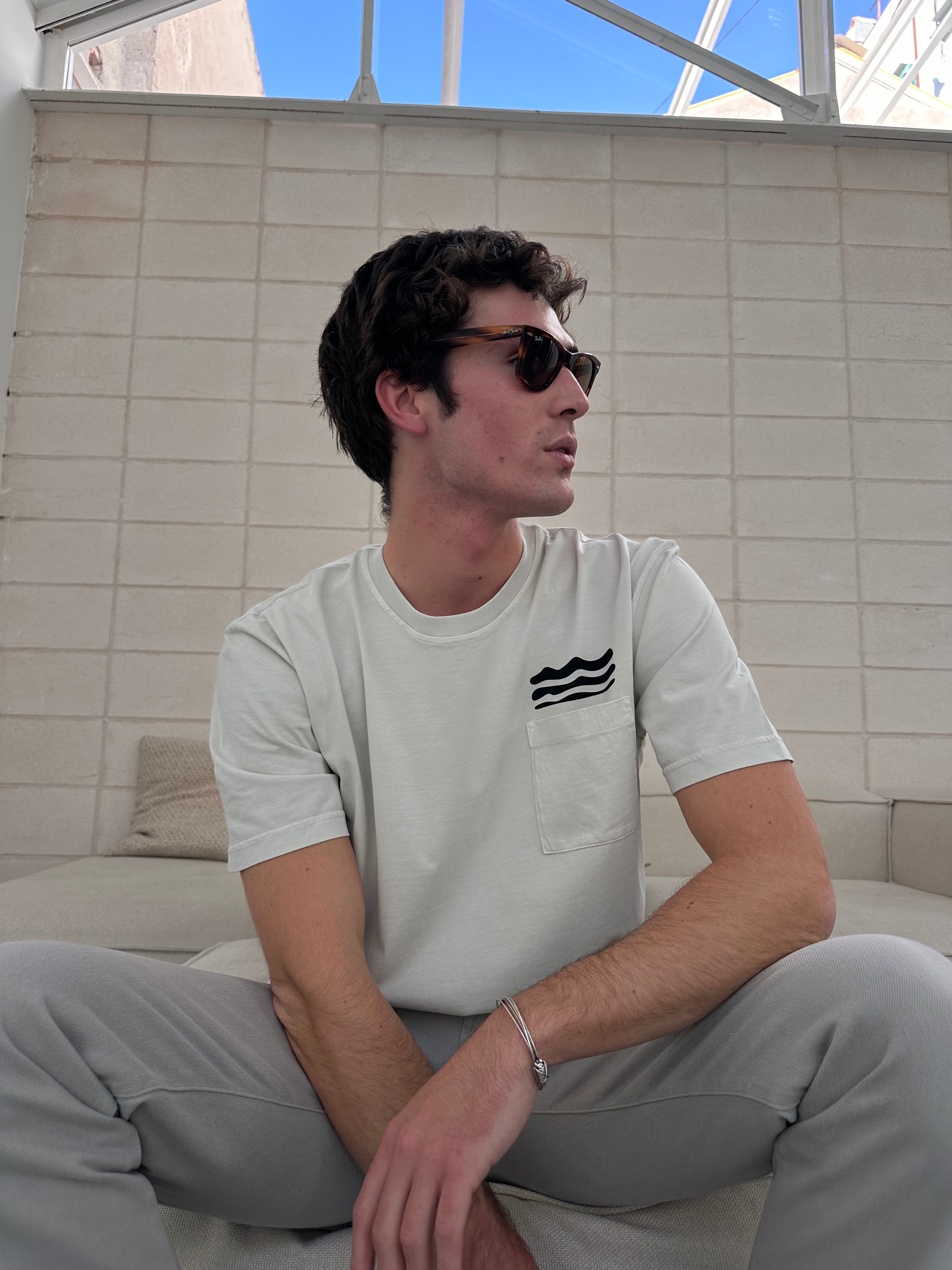 Trendy Pocket T-shirt Natural